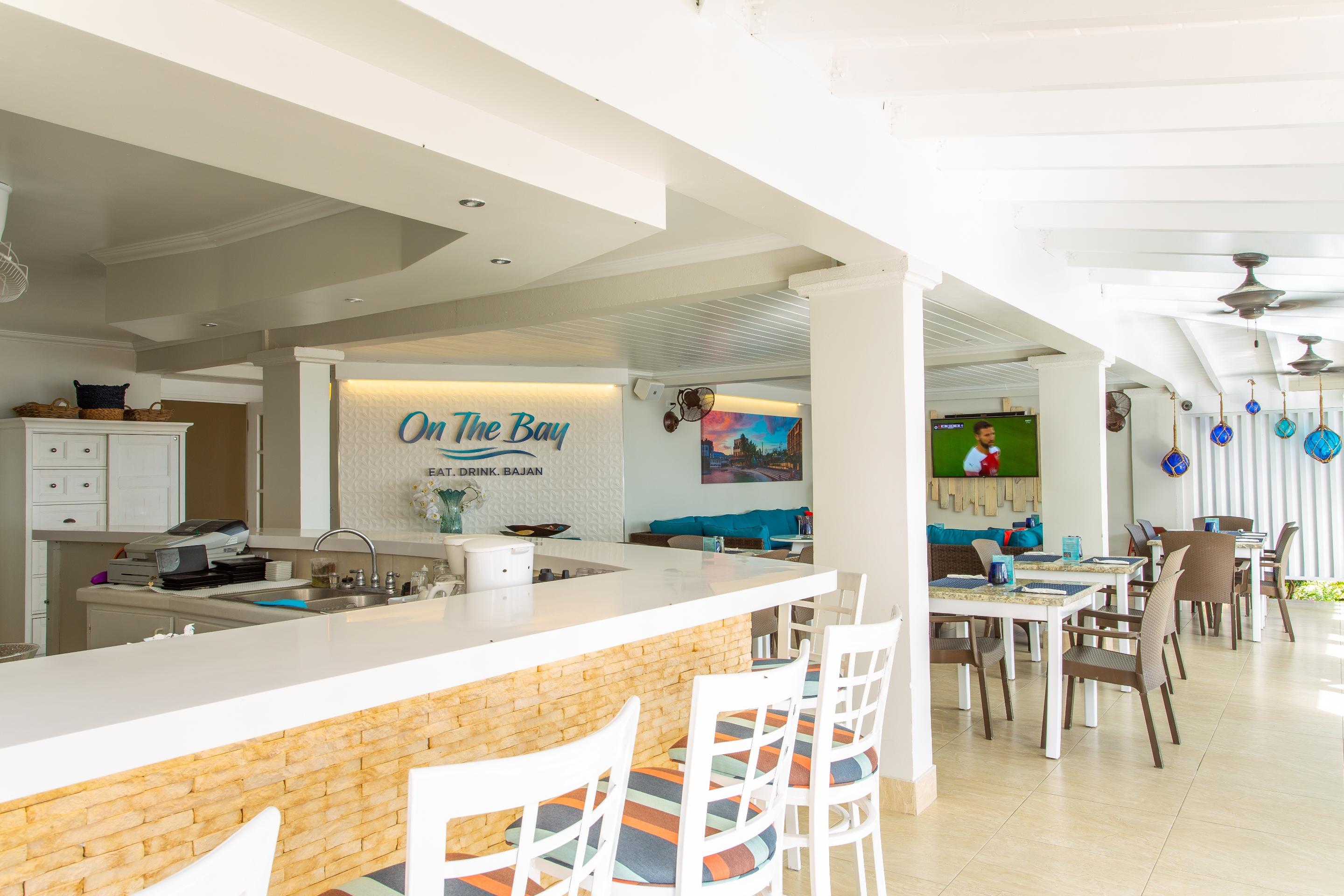 קרייסט צ'רץ' Yellow Bird Hotel מראה חיצוני תמונה