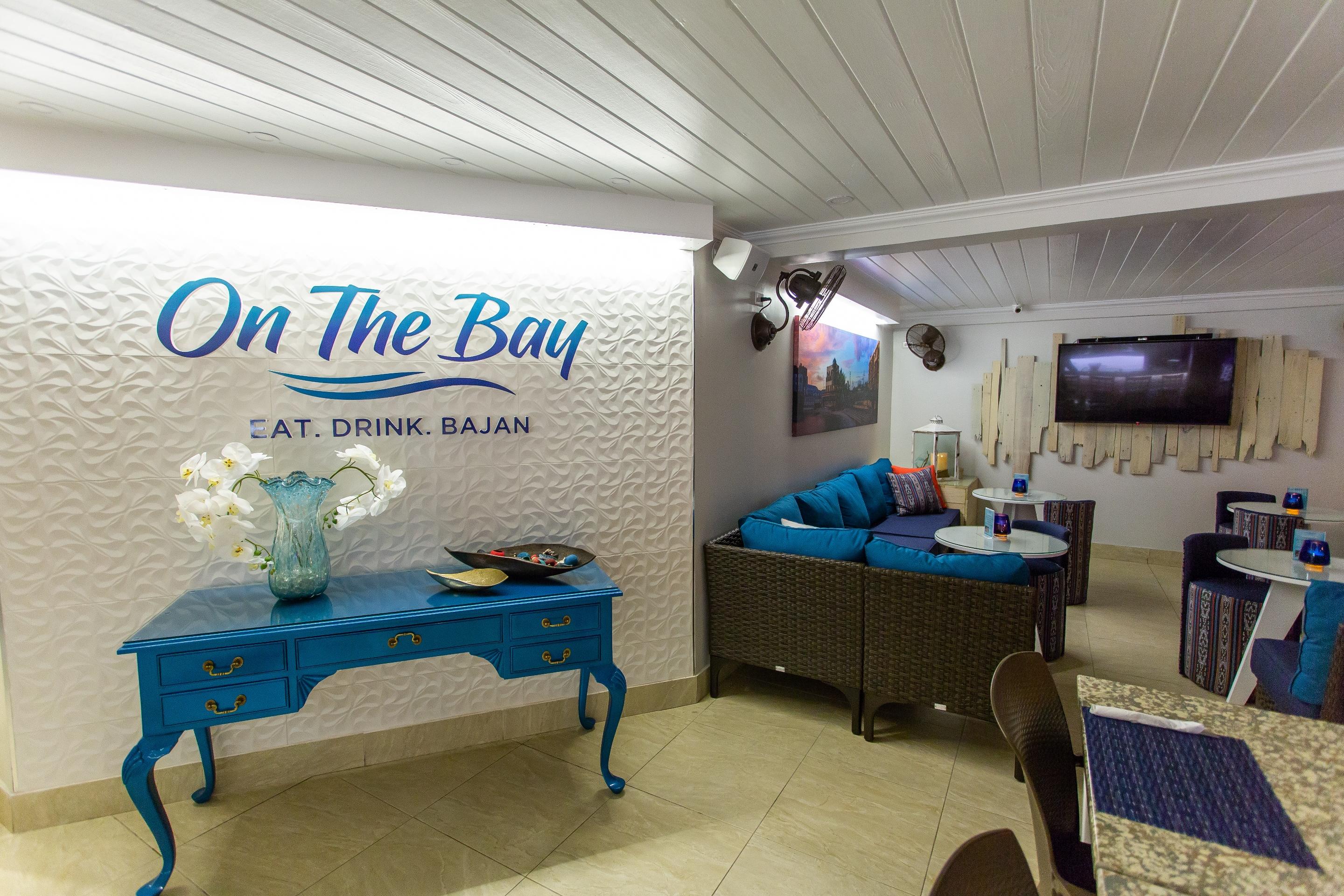 קרייסט צ'רץ' Yellow Bird Hotel מראה חיצוני תמונה